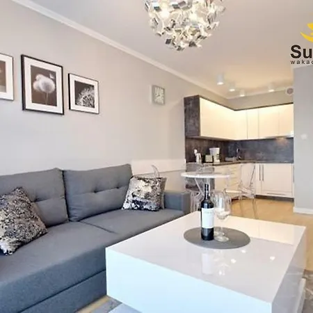 Apartament Sunflowers Apartament Cristal W Kołobrzegu Kołobrzeg
