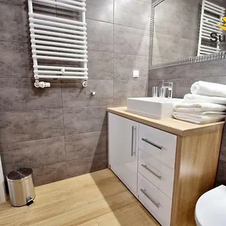 Apartament Sunflowers Apartament Cristal W Kołobrzegu